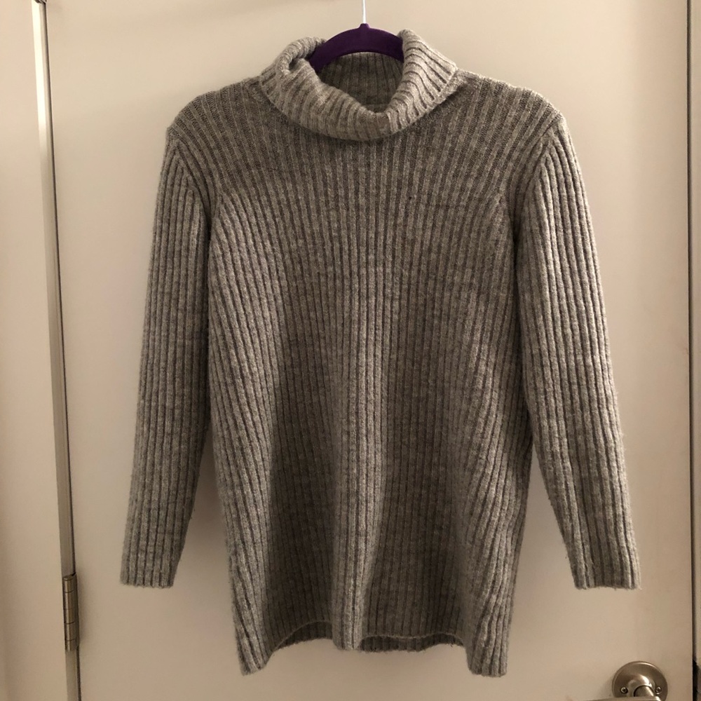 Forever 21 sweater